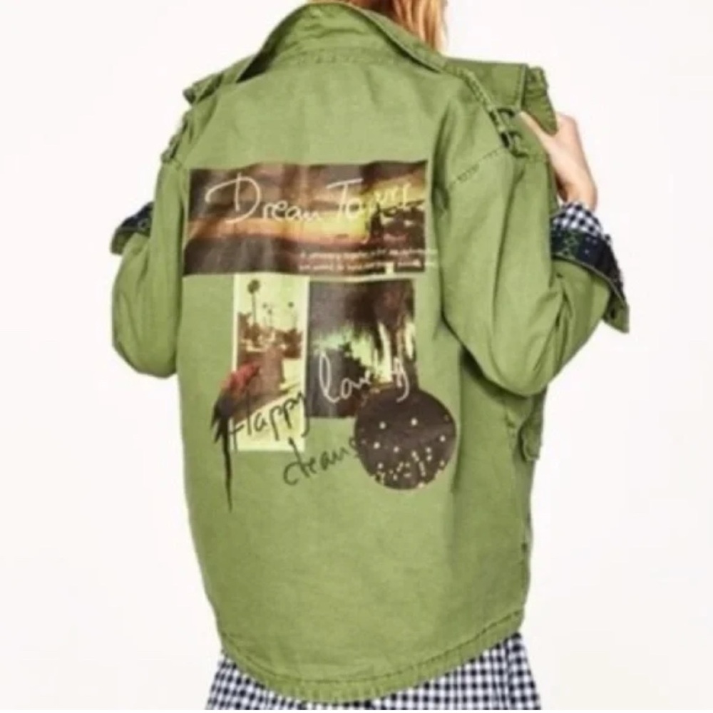Zara Green Utility Jacket with Collared Neckline and Durable Material